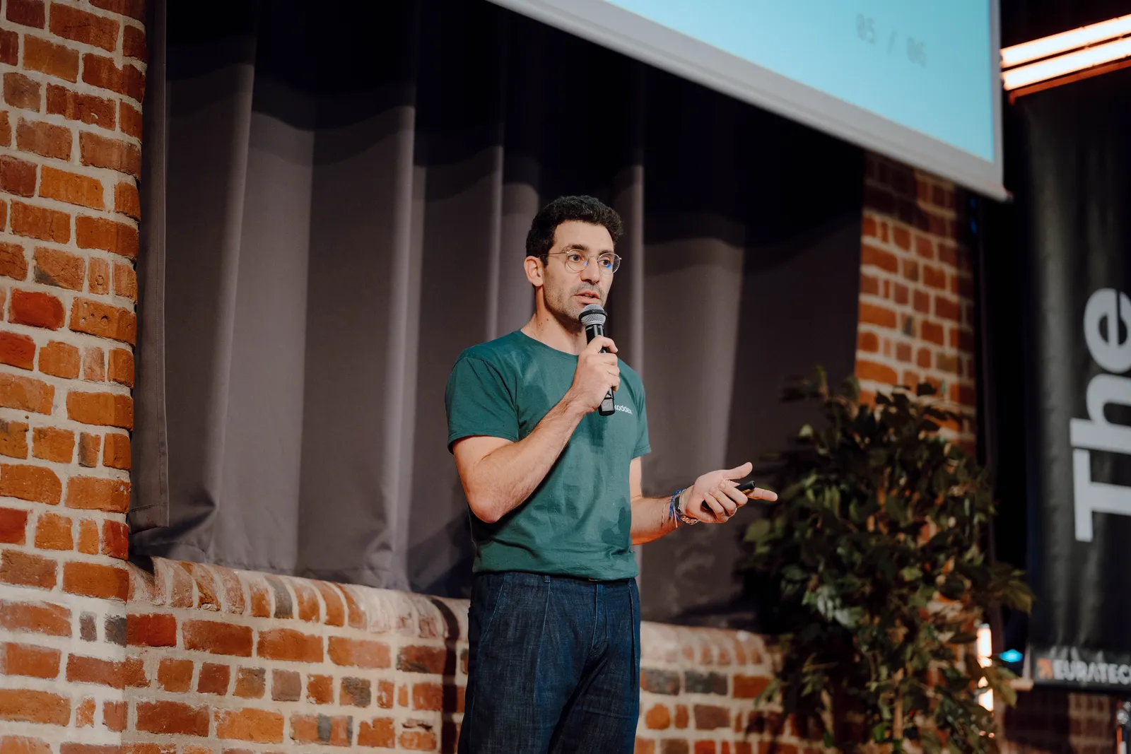 Pitching at EuraTechnologies' The Square